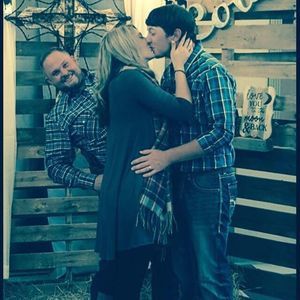 Meet your Posher, Ethan